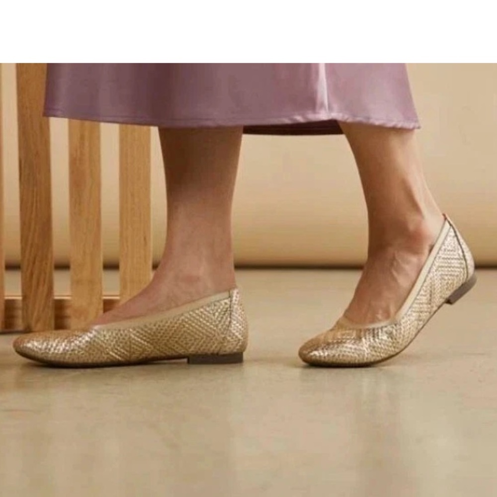 Vionic Anita Leather Lynx Woven Geo Round Toe Ballet Flat Slip On Gold 6.5